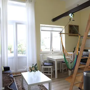 https://apt-studio-01.hotelsinbremen.net