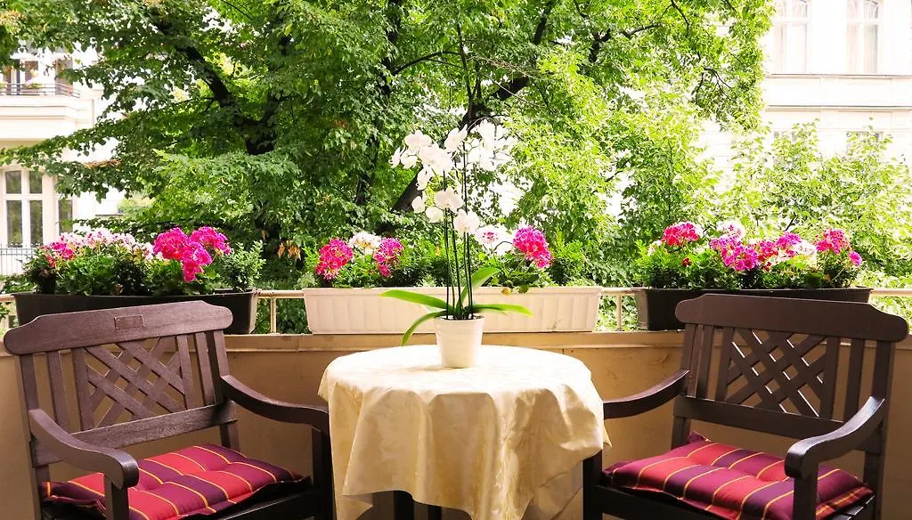 Hotel Augusta Am Kurfuerstendamm Βερολίνο