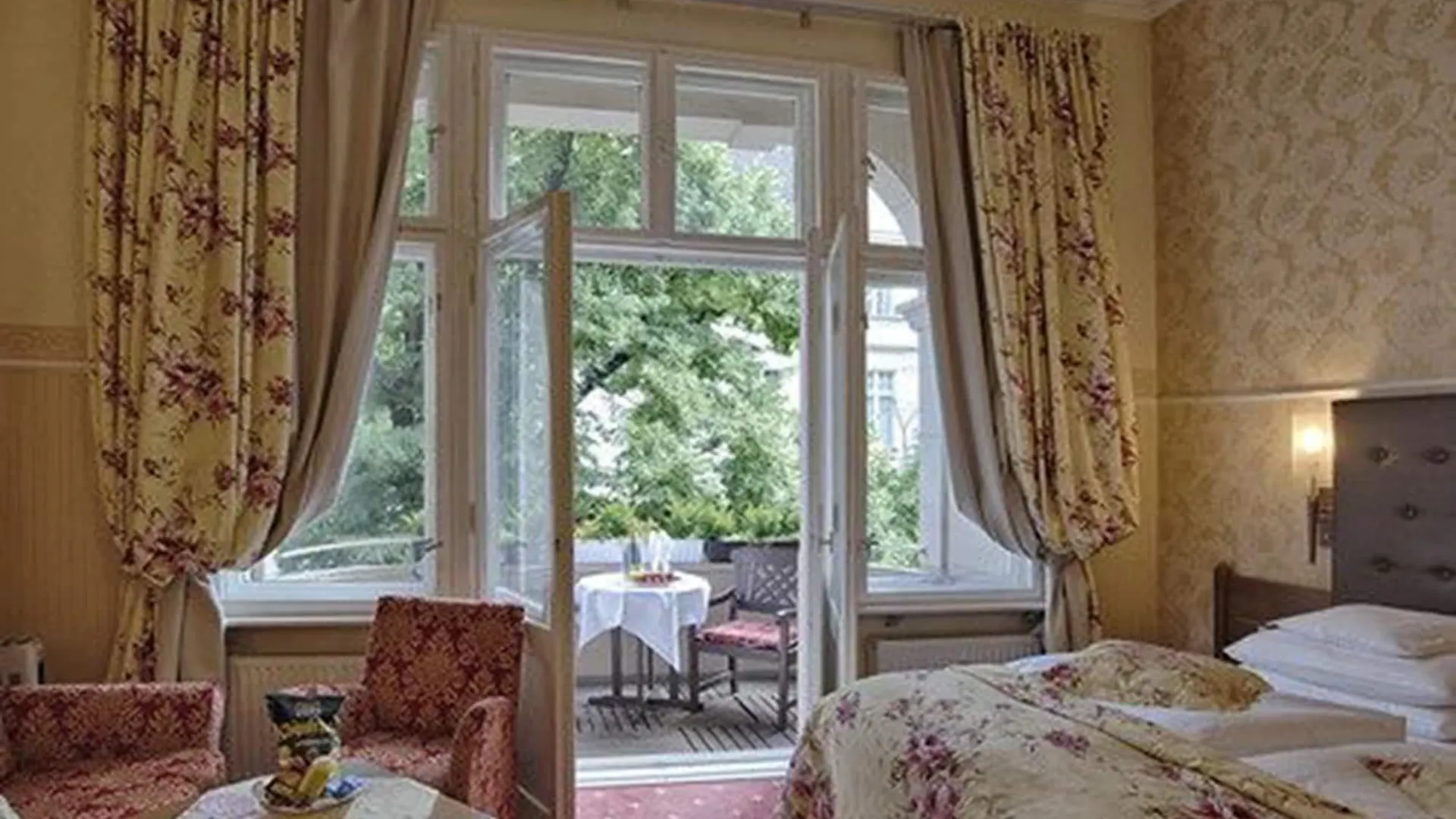 ברלין Hotel Augusta Am Kurfuerstendamm