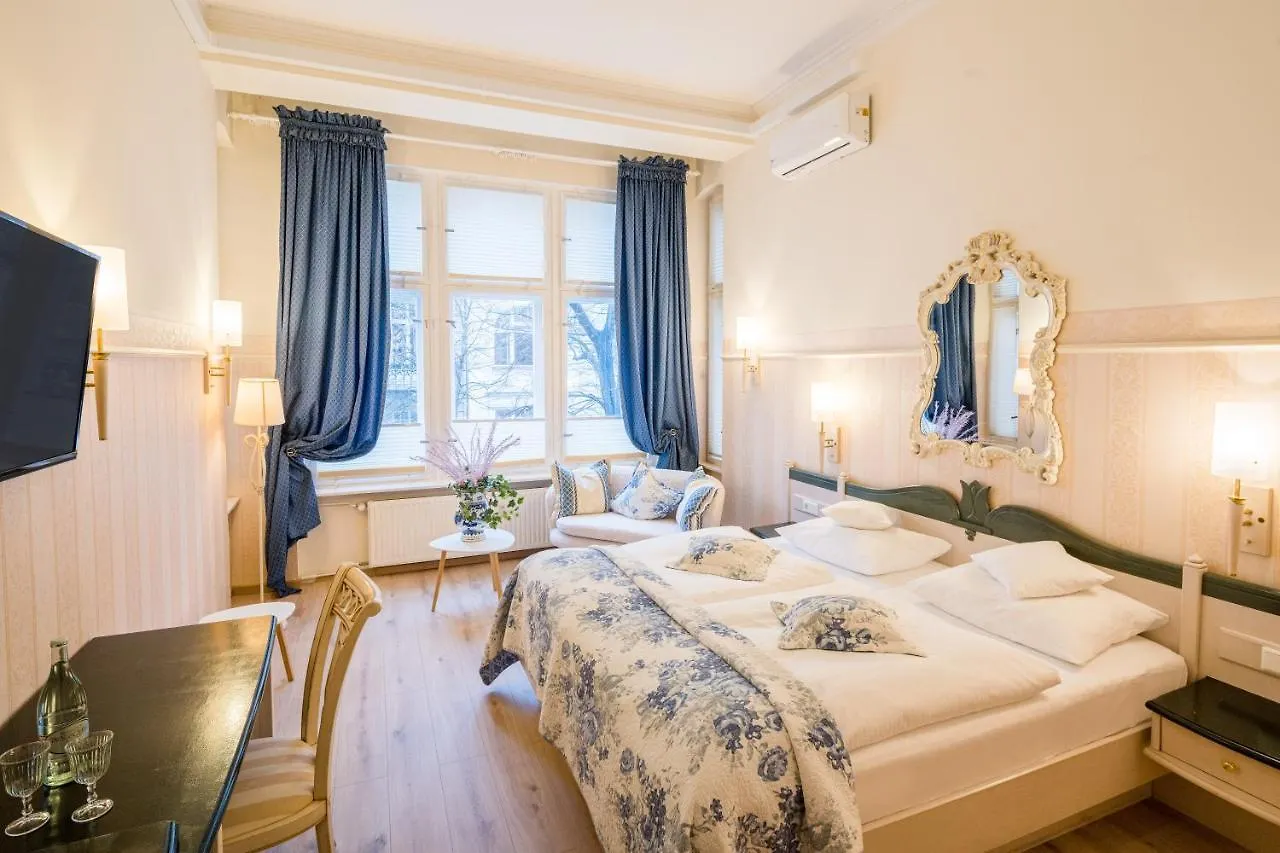 ***  Hotel Augusta Am Kurfuerstendamm Berlin Niemcy